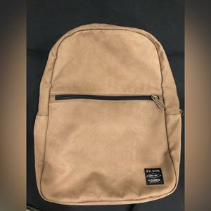 FILSON RUGGED TWILL BANDERA BACKPACK. Minor blemishes from use.